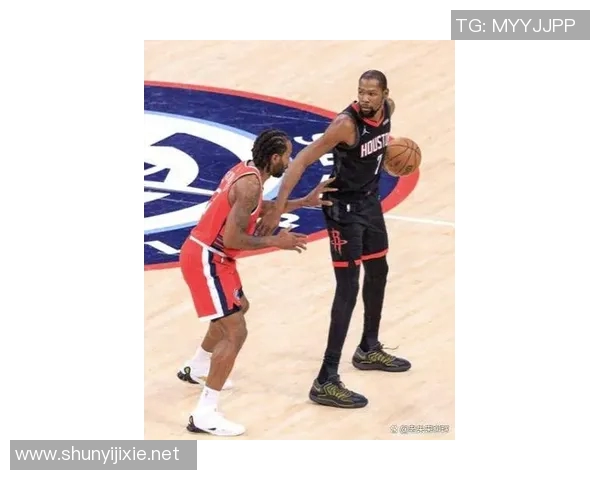 27+6对25+5，数据不相上下！但看看身边队友，伦纳德拿什么赢杜兰特？